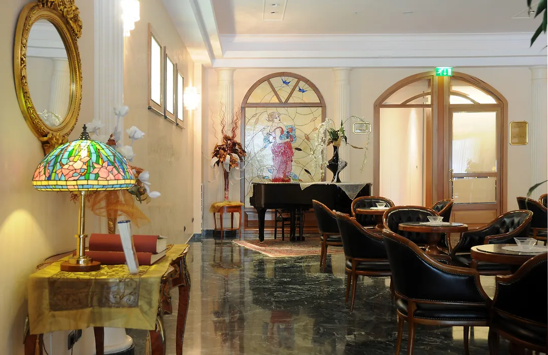 Best Western Hotel Globus City-1